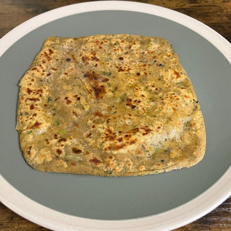 Dal parantha (legume bread) image