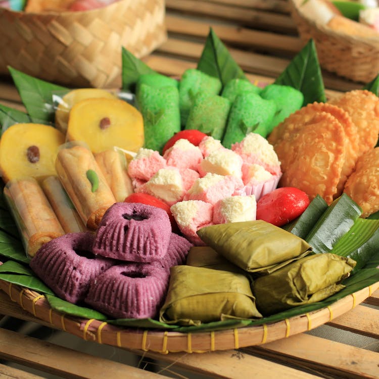 Jajan Pasar - Assorted Savoury and Sweet Snacks image