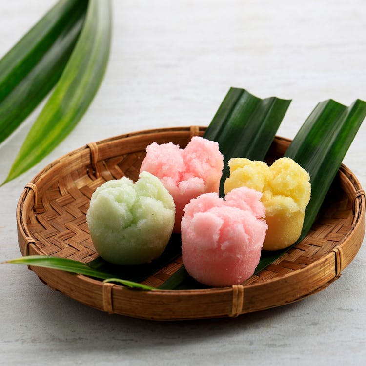 Kue Mangkok - Blossomed Rice Cupcakes image