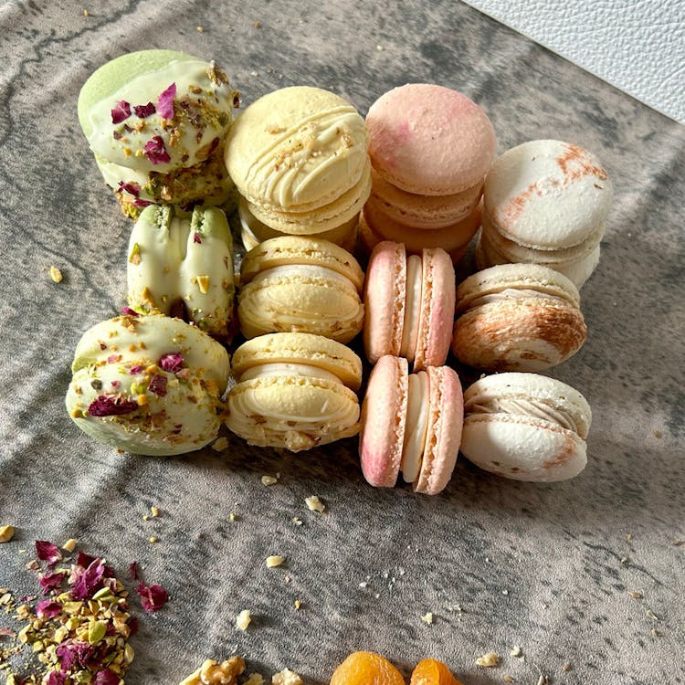 Middle Eastern French Macarons Box - 12 pcs image