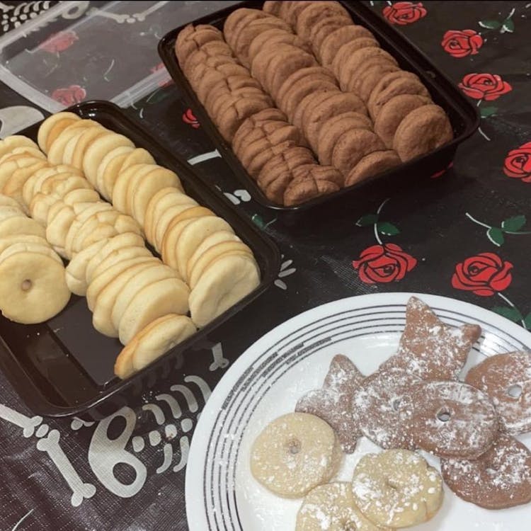 Linzer Cookies (15 pieces) image