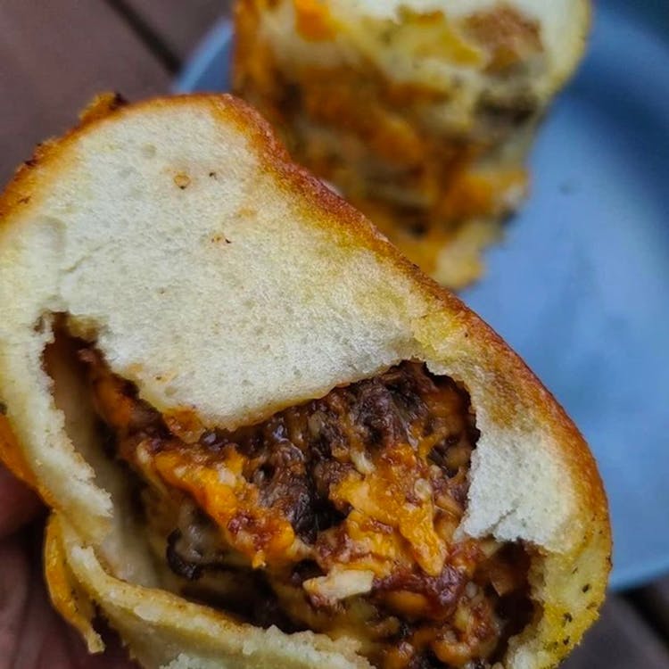 4 Oxtail Buns with Cheese  image