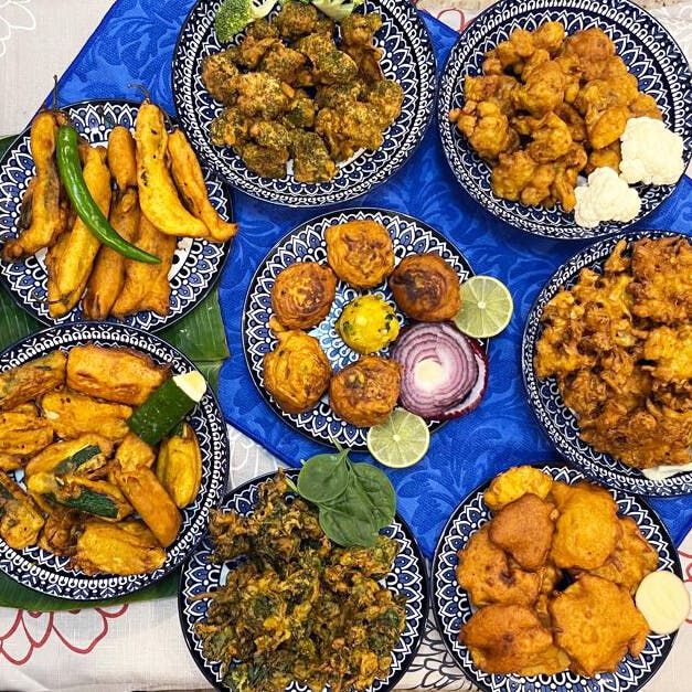 Family Pakora Snack Time (3lb with any 5 flavors) image