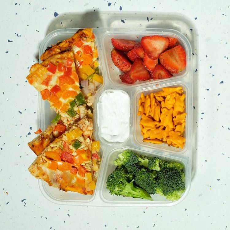 Lifesaver Lunch Kits - Naan Pizza image