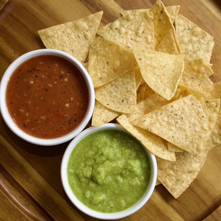 Chips and salsas image