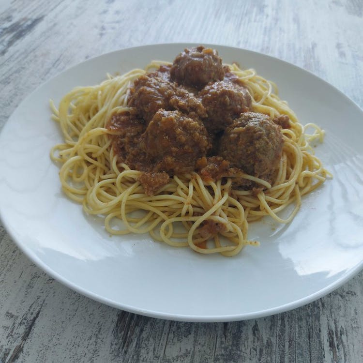 Meatballs and Pasta  image